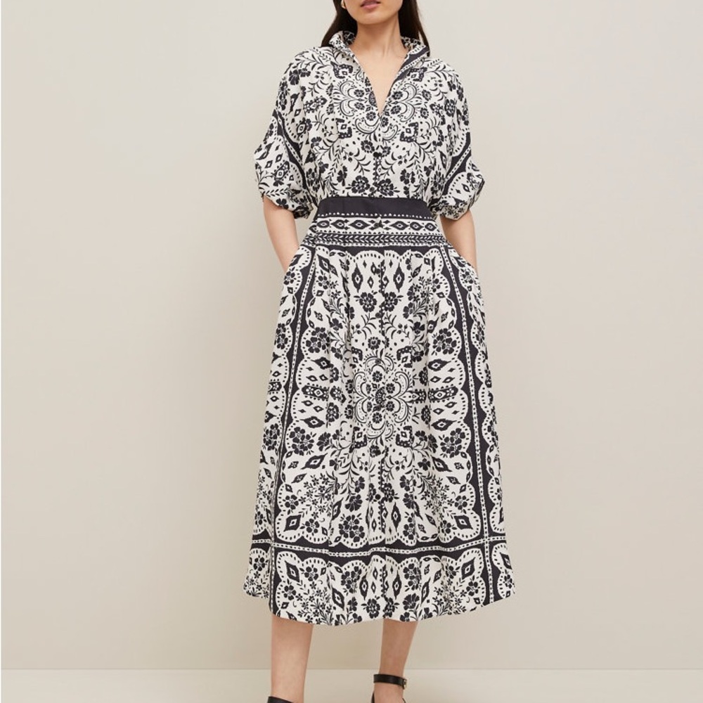 Ann Taylor Black and White Midi Dress